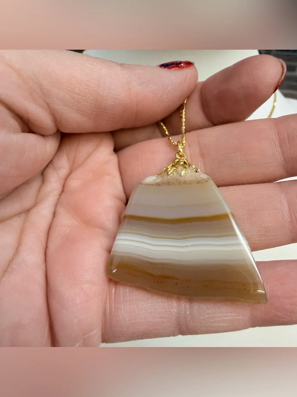 Natural Banded Agate Pendant Necklace Gold Tone Figaro Chain Boho